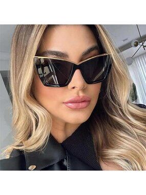 Oversized Cat-Eye Sunglasses